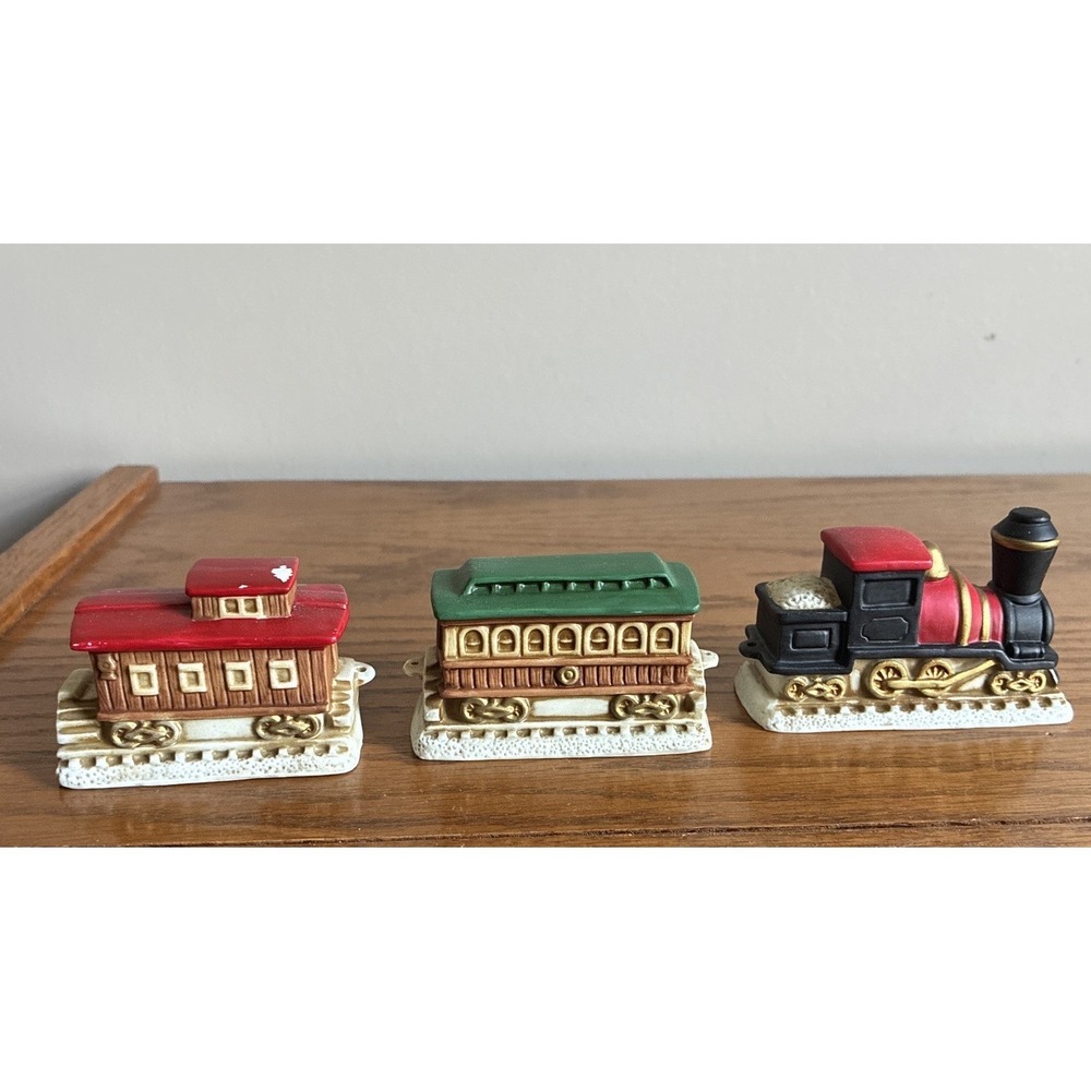 HOMCO 3 Piece Train Set Porcelain Christmas Village 5206
